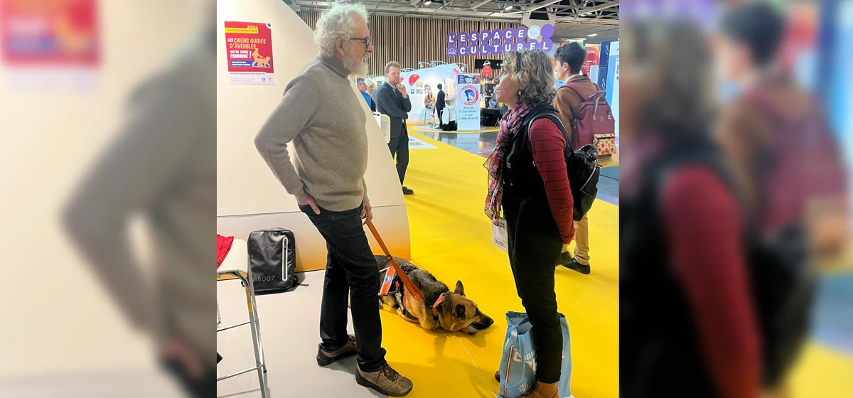 Chien Guide au Salon des Maires